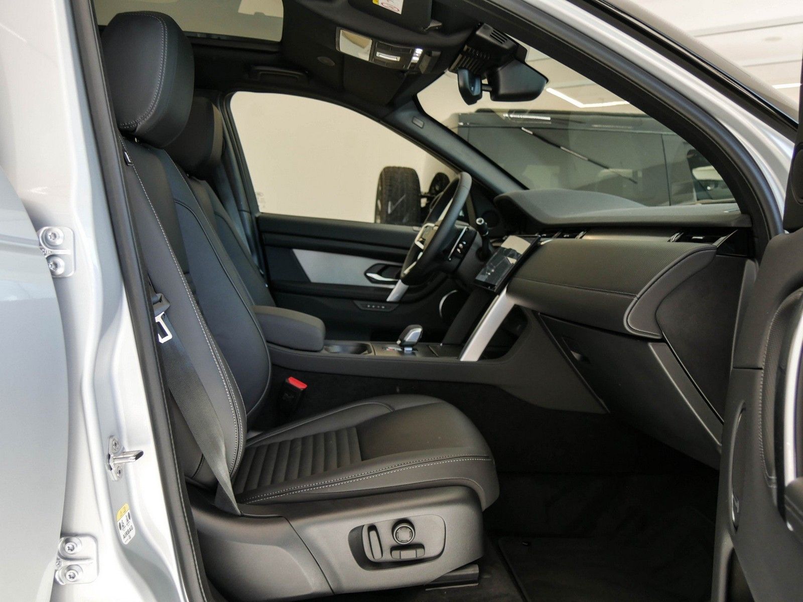 Land Rover Discovery Sport P270e Dynamic SE Winterpaket - P imagem 3