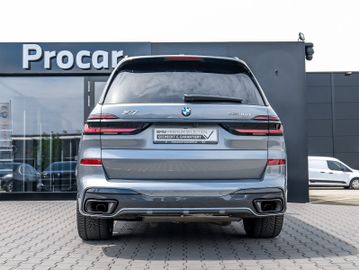 BMW X7 - 11