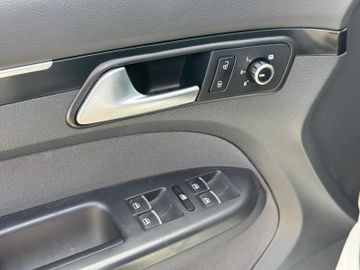 Volkswagen Touran - 9
