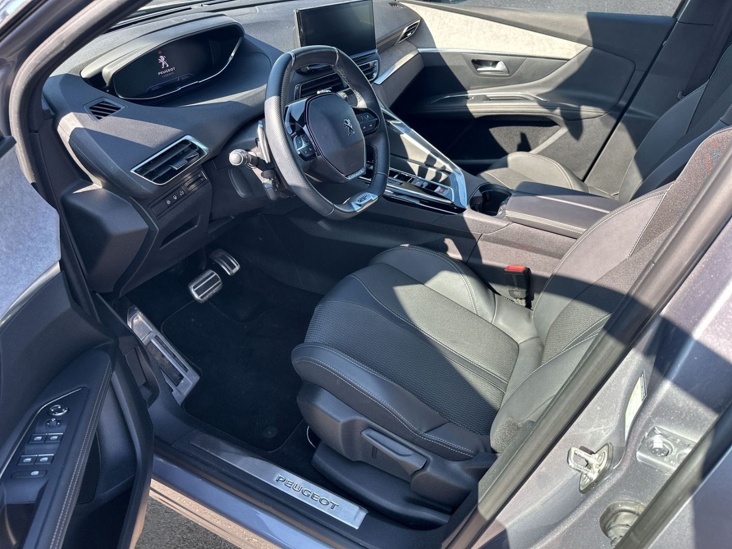 Fahrzeugabbildung Peugeot 3008 Navi Digitales Cockpit 360 Kamera LED ACC E