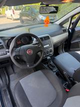 Fiat Ich biete ein Fiat Punto - gebrauchte Fiat Punto aus dem Jahr 2010