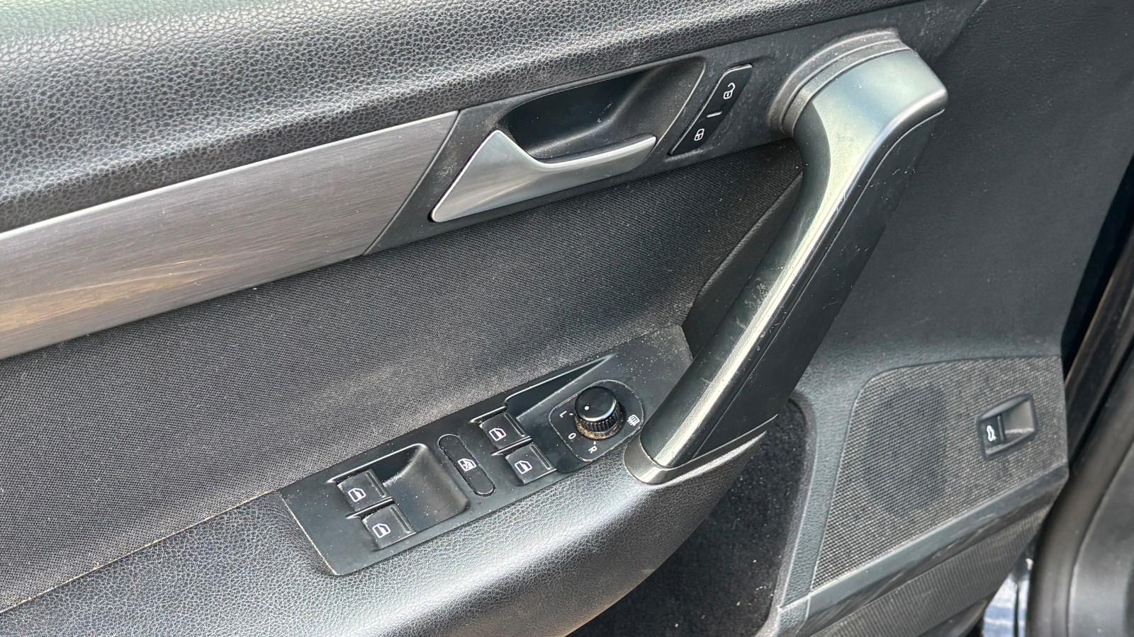 Volkswagen Passat 2014 — photo 9