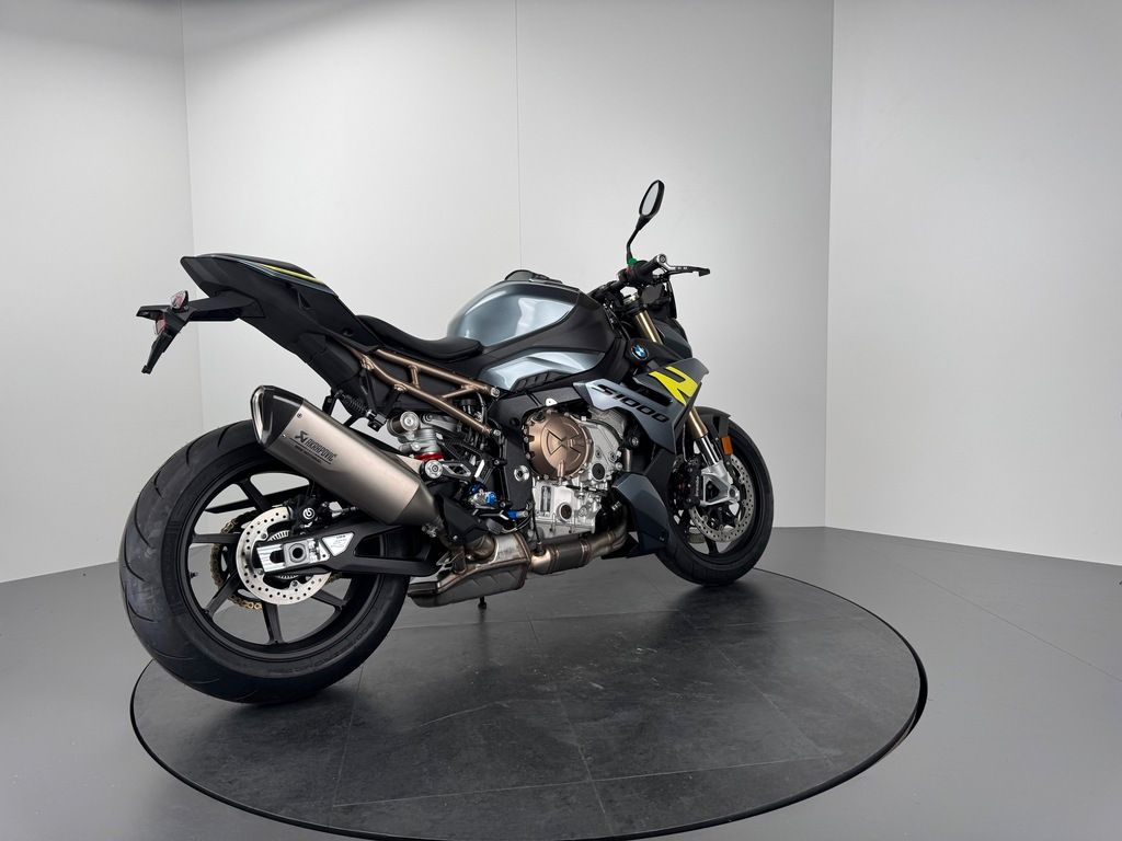 Fahrzeugabbildung BMW S1000 R *VOLLAUSSTATTUNG *SCHMIEDERÄDER