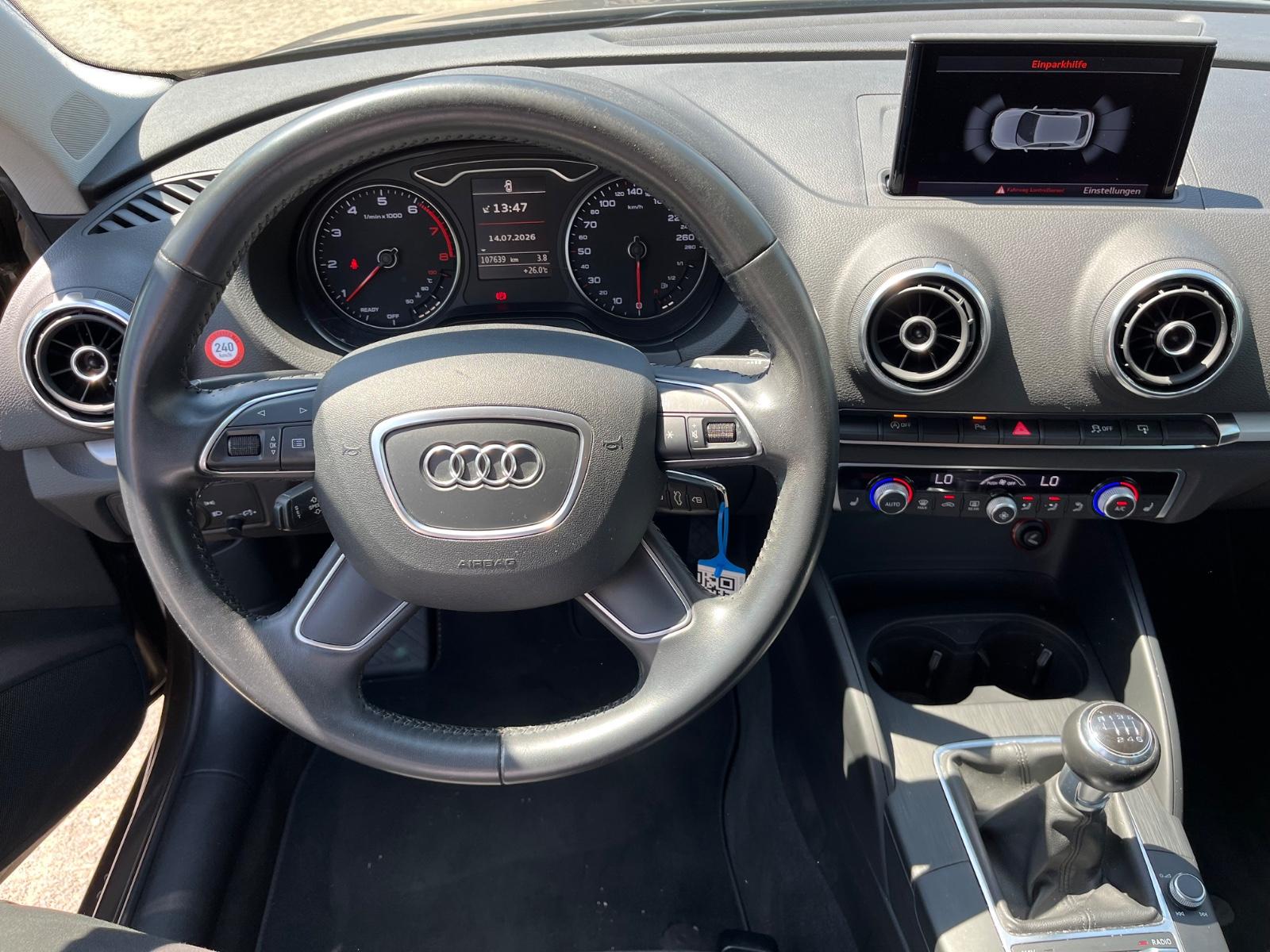 Audi A3 attraction*Garantie