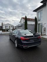 BMW 750 L i xDrive - BMW 750: 750i Xdrive