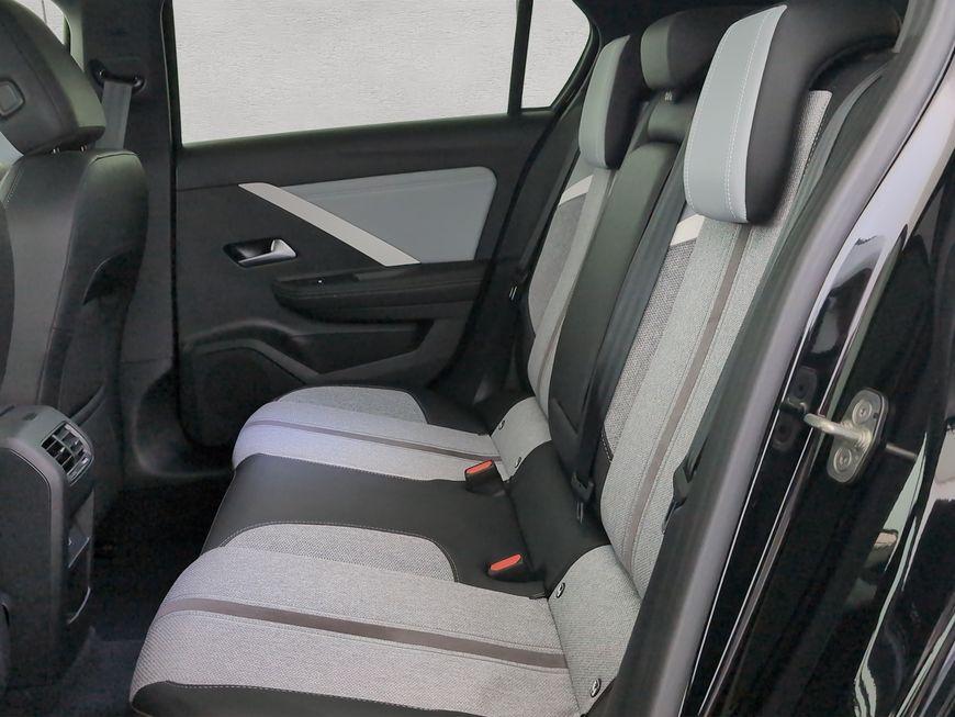 Opel Astra 1.2 Turbo Elegance NAVI+LED+SHZ+PDC
