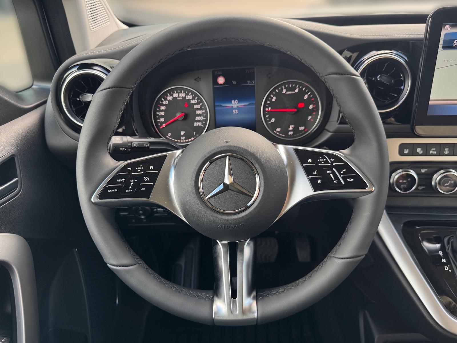 Mercedes-Benz T 180 Edition Lang AHK*LED*Kamera*Navi*7-Sitzer