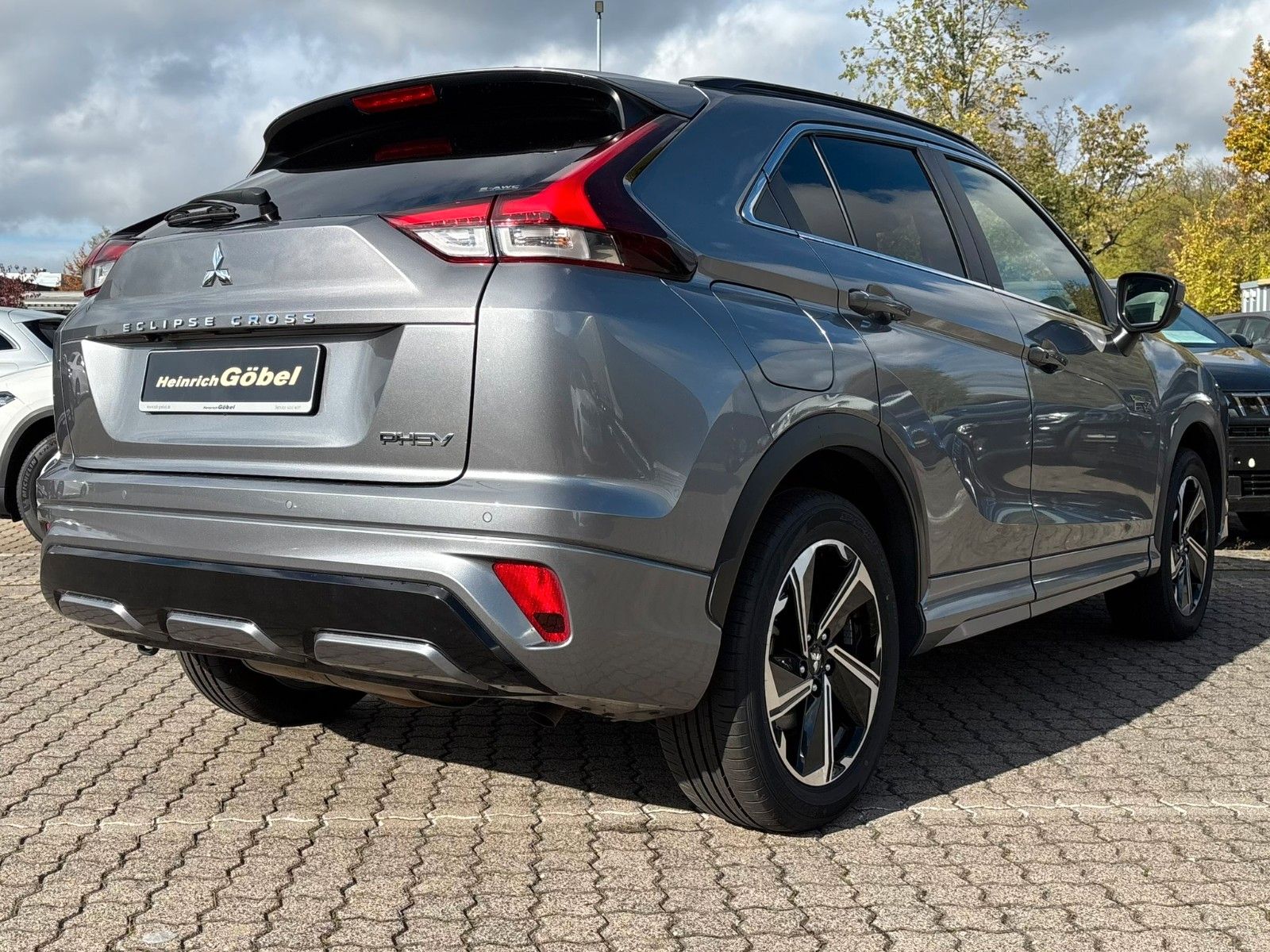Fahrzeugabbildung Mitsubishi Eclipse Cross PHEV PLUS