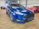Ford Focus Lim. ST - Ford Focus in Bonn
