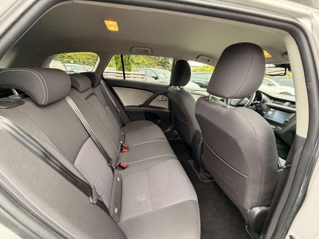 Toyota Avensis 1,8-l-Valvem. Touring Sports AHK SHZ