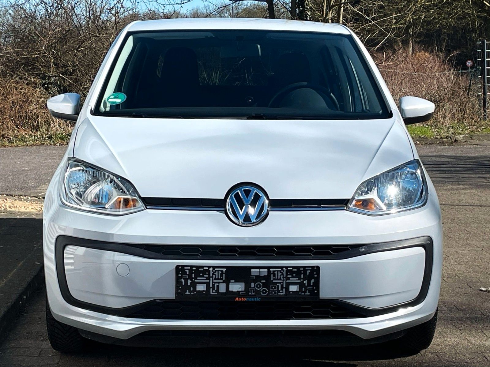 Fahrzeugabbildung Volkswagen UP! 5-TÜRIG KLIMA SOUND COMPOSITION 2.HAND