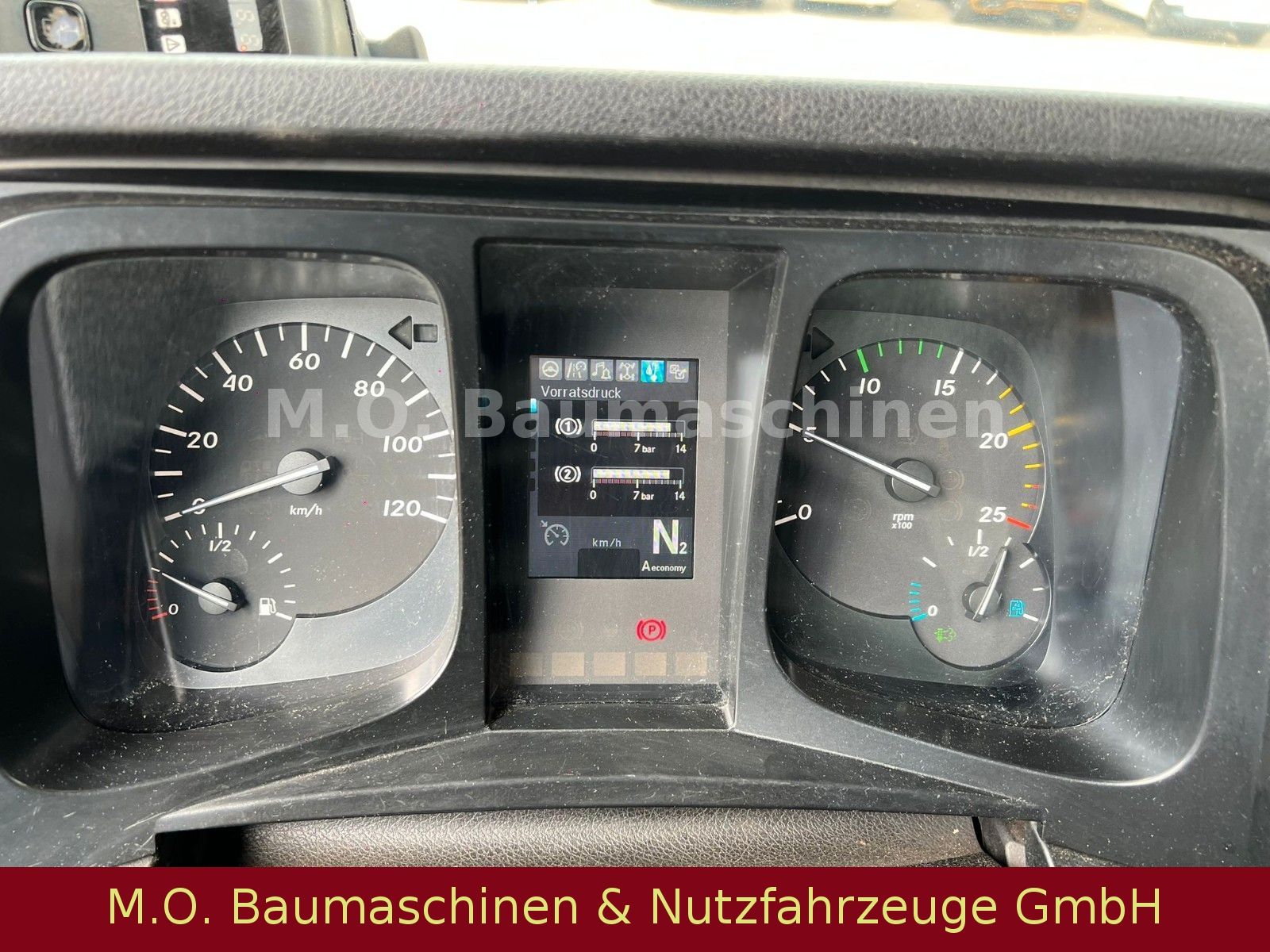 Fahrzeugabbildung Mercedes-Benz Antos 2543/Euro 6/Hiab XR 21S59/