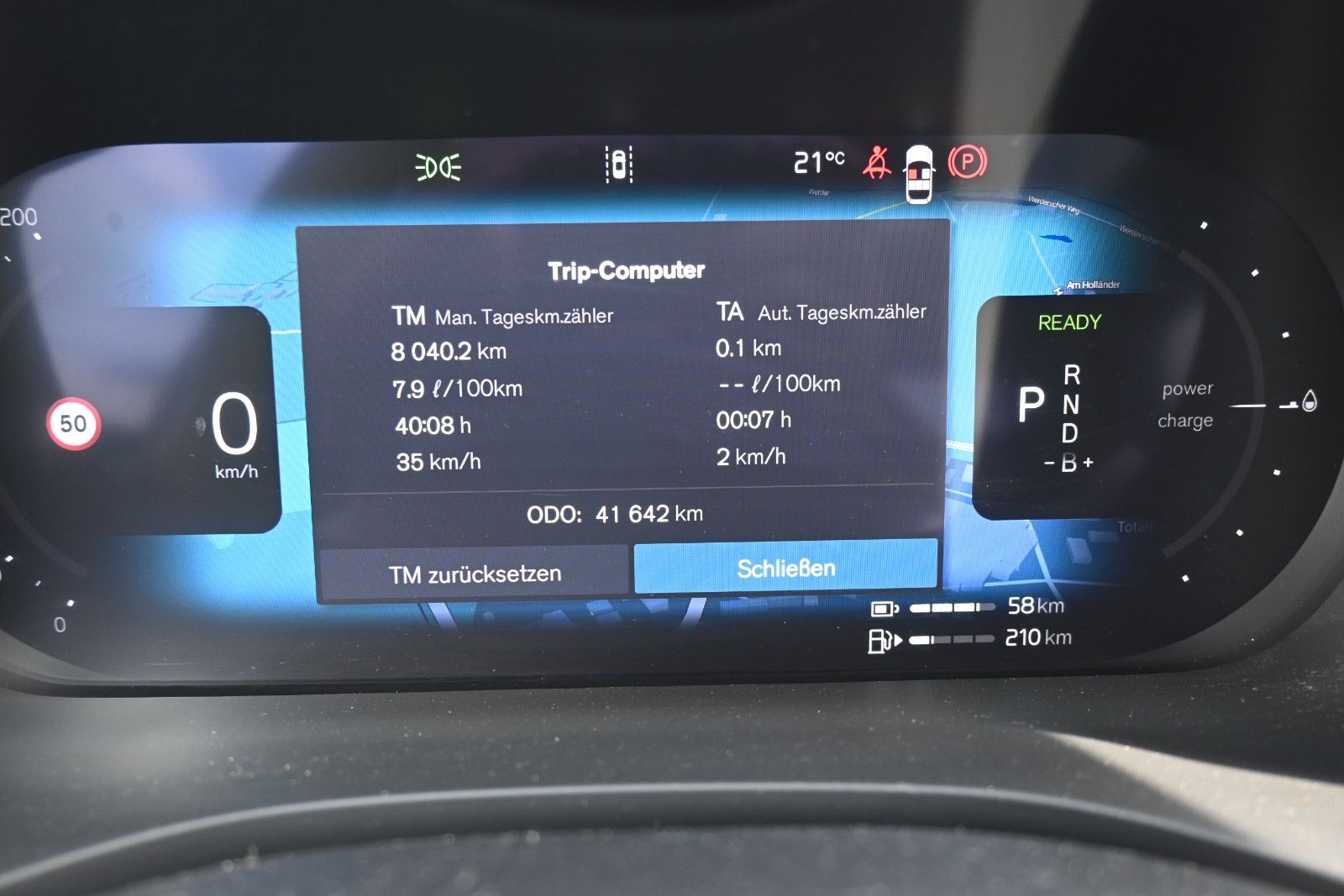 Fahrzeugabbildung Volvo XC60 T6 Essential AWD*PDC*AHK*PANO*STHZG*