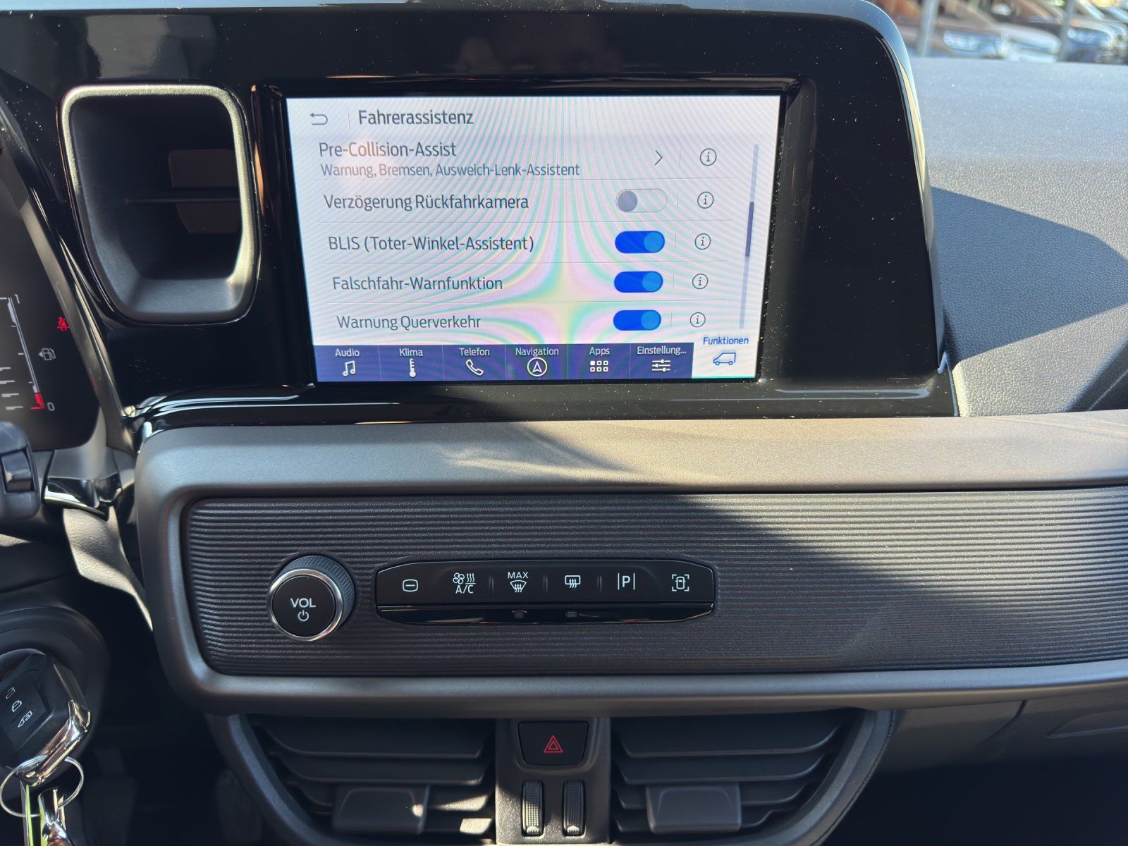 Fahrzeugabbildung Ford Tourneo Courier 1.0 Trend AHK/ACC/KAMERA/NAVI/