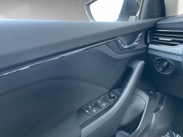 Skoda Kamiq 1.0 TSI Tour *Klima*Matrix*SHZ*Kamera*