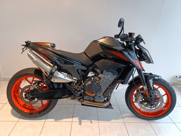 KTM Duke 790