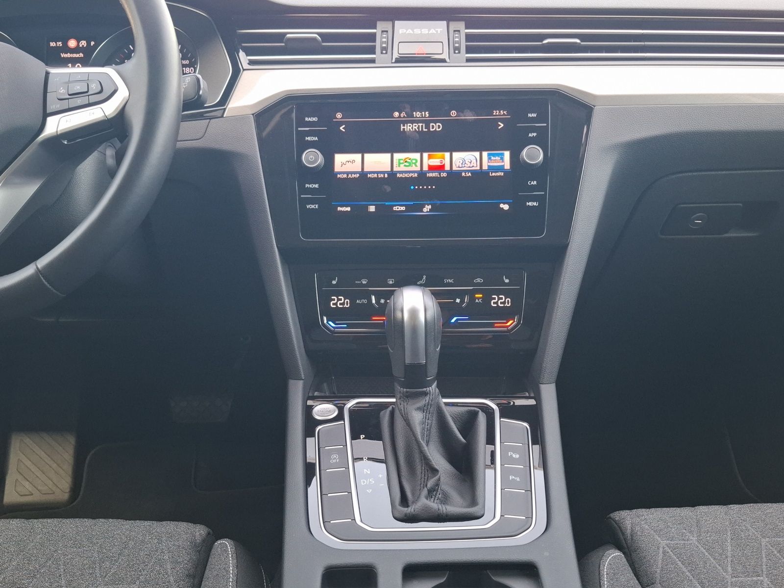 Fahrzeugabbildung Volkswagen Passat Variant TSI Business DSG Matrix Navi ACC