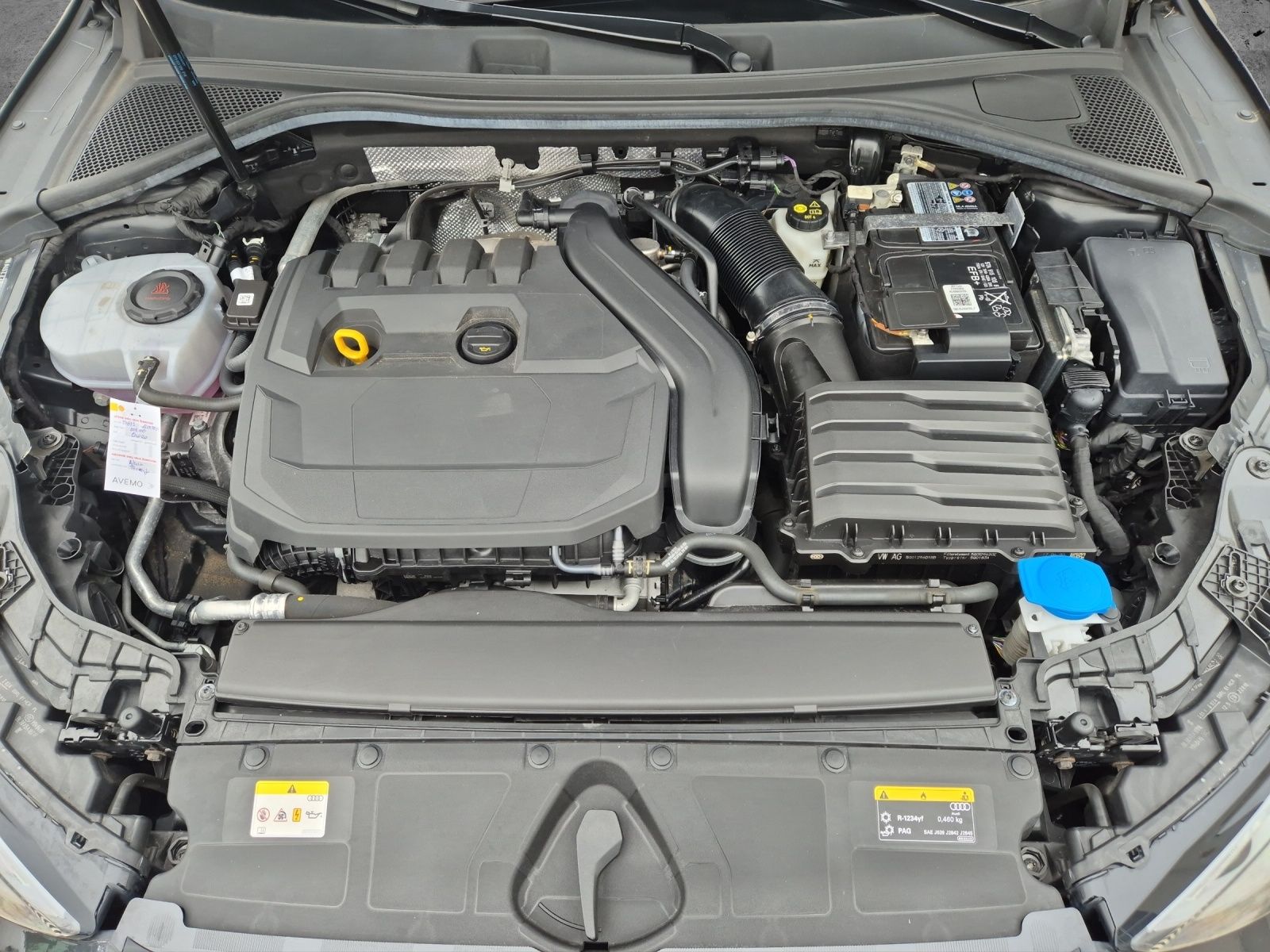 Fahrzeugabbildung Audi A3 Sportback 35 TFSI S line S-tronic LED ACC AVC