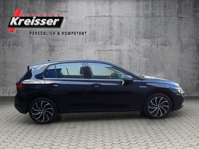 Golf 1.5 eTSI Style DSG/AHK/SHZ/LED/NAVI/KLIMA/E