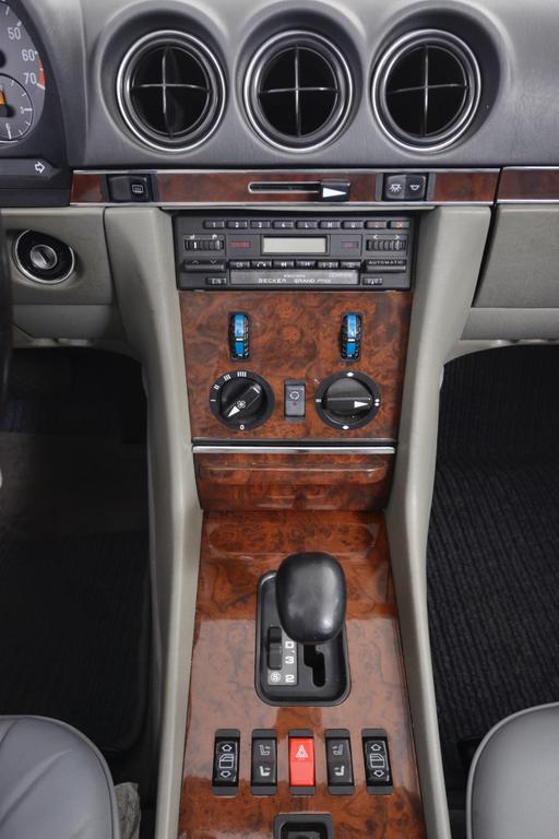 Mercedes-Benz SL 300