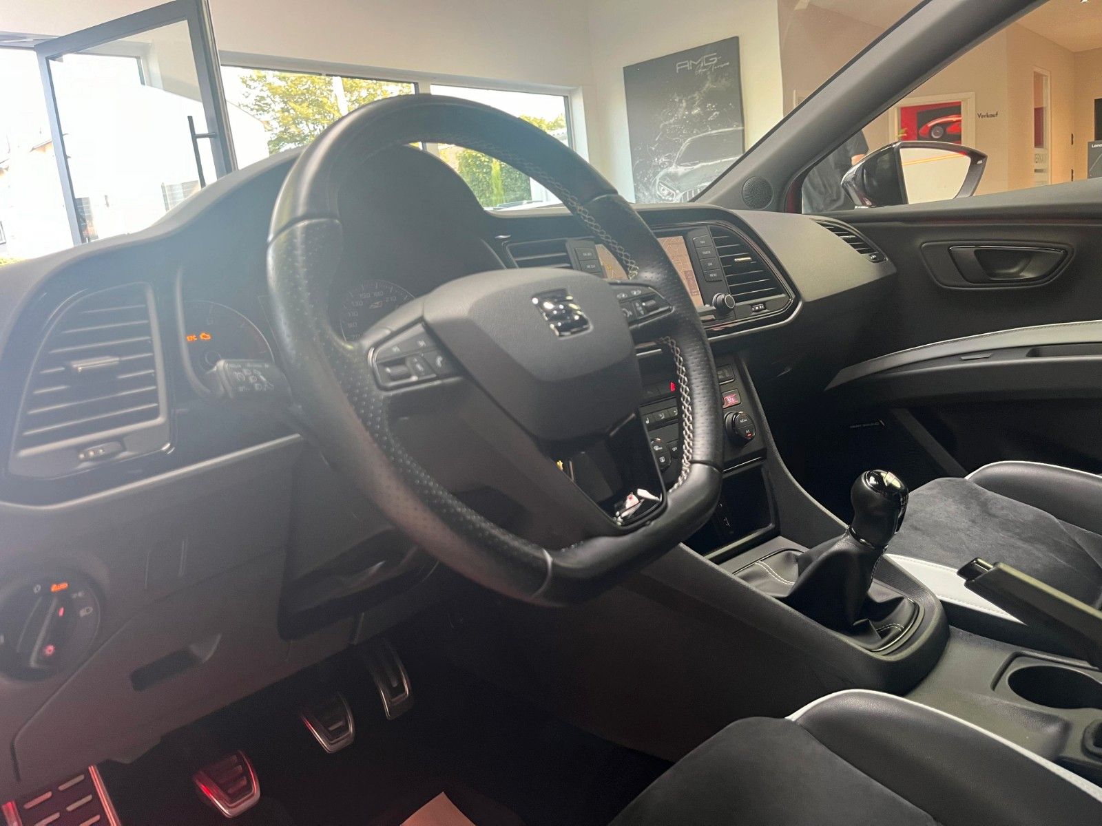 Fahrzeugabbildung SEAT Leon Cupra 280*8xbereift*PDC*NAVI*Winter*Sound*