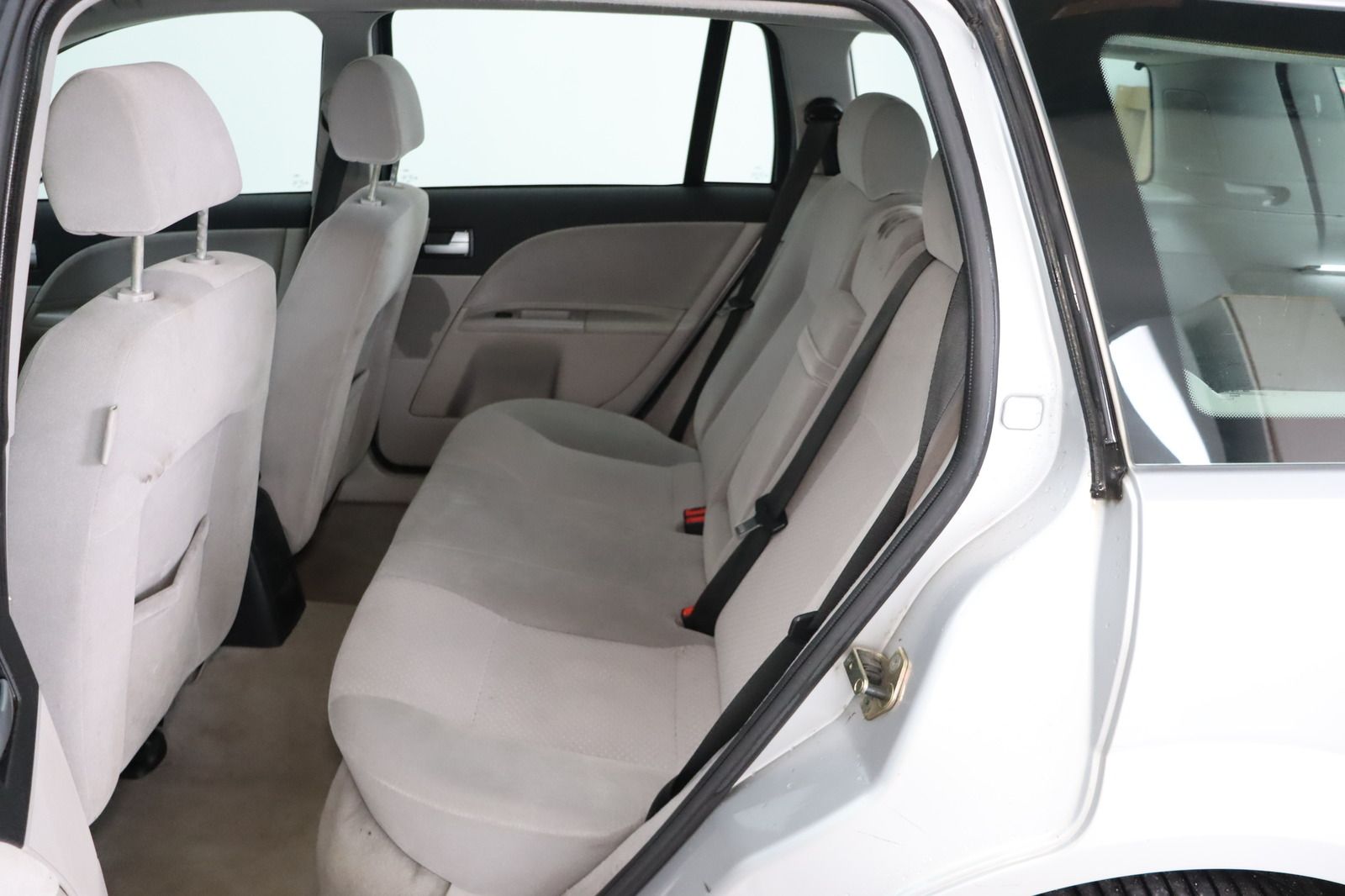 Fahrzeugabbildung Ford Mondeo Turnier 2.0  * Klimaautom. HU/AU 06.26 Gh