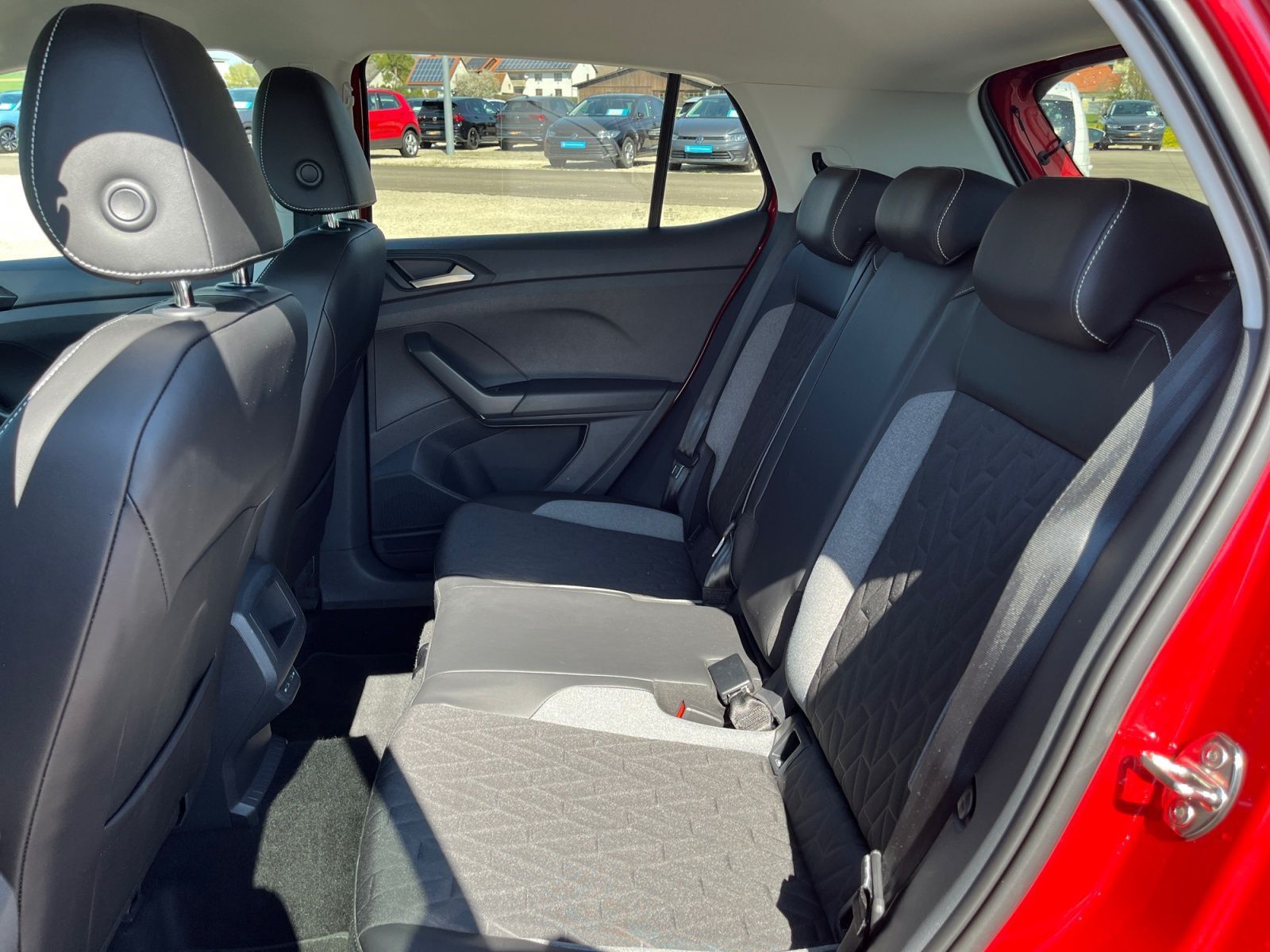 Volkswagen T-Cross - Bild 11