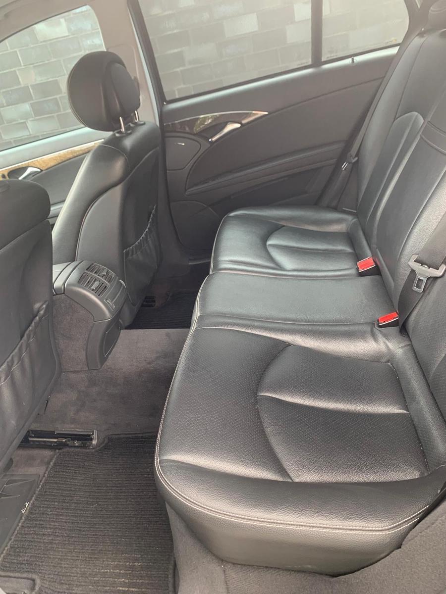 Mercedes-Benz E320 2005 — photo 10