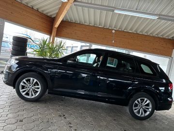 Audi Q7 - 3