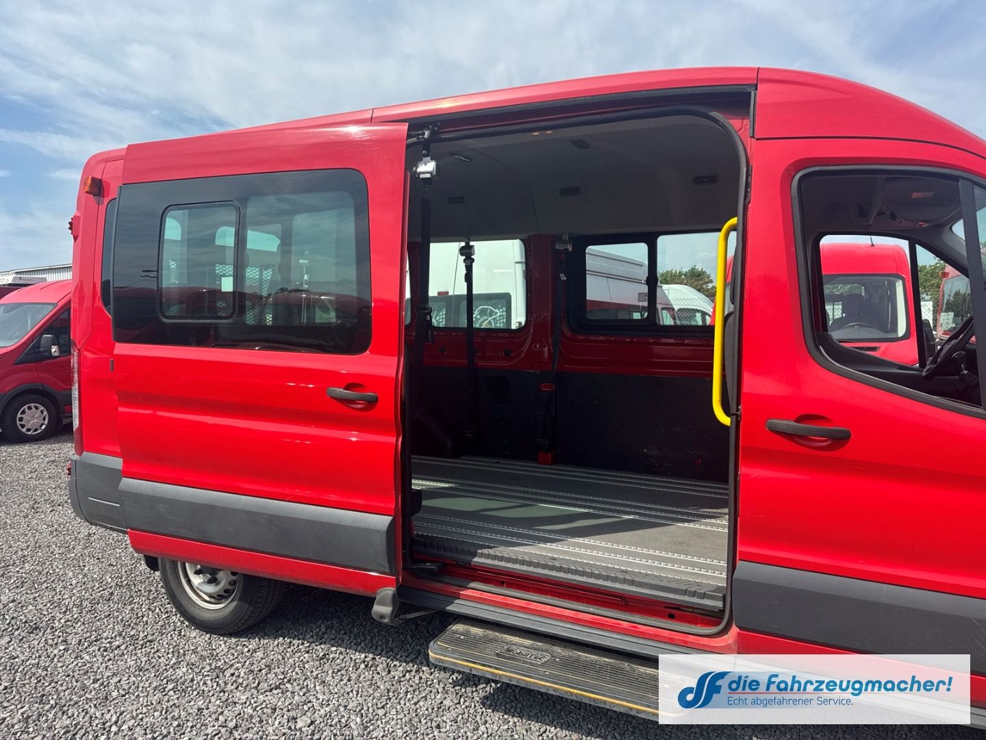 Fahrzeugabbildung Ford Transit Kombi 350 L3 Trend 2.2 TDCi DPF *2339 *K