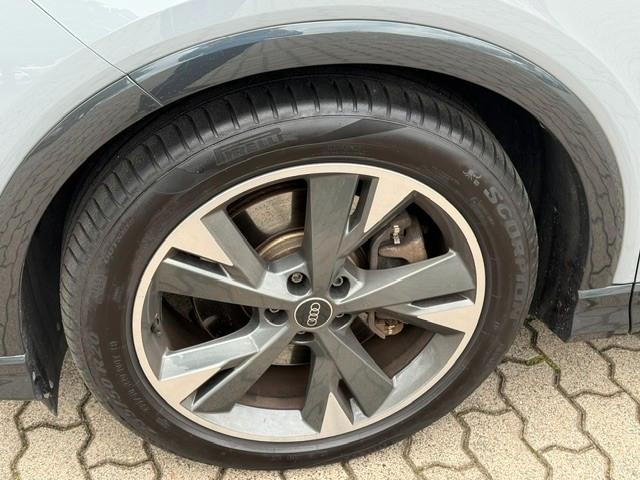 Audi Q4 e-tron 55 e-tron S-Line quattro, миниатюра 9