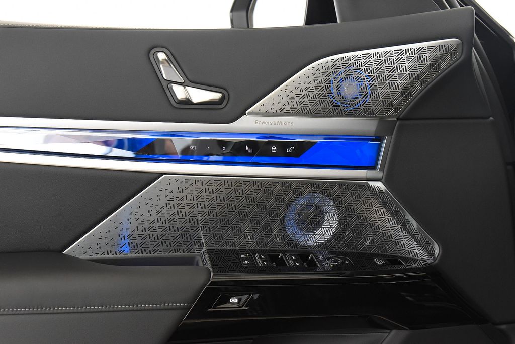 BMW 740