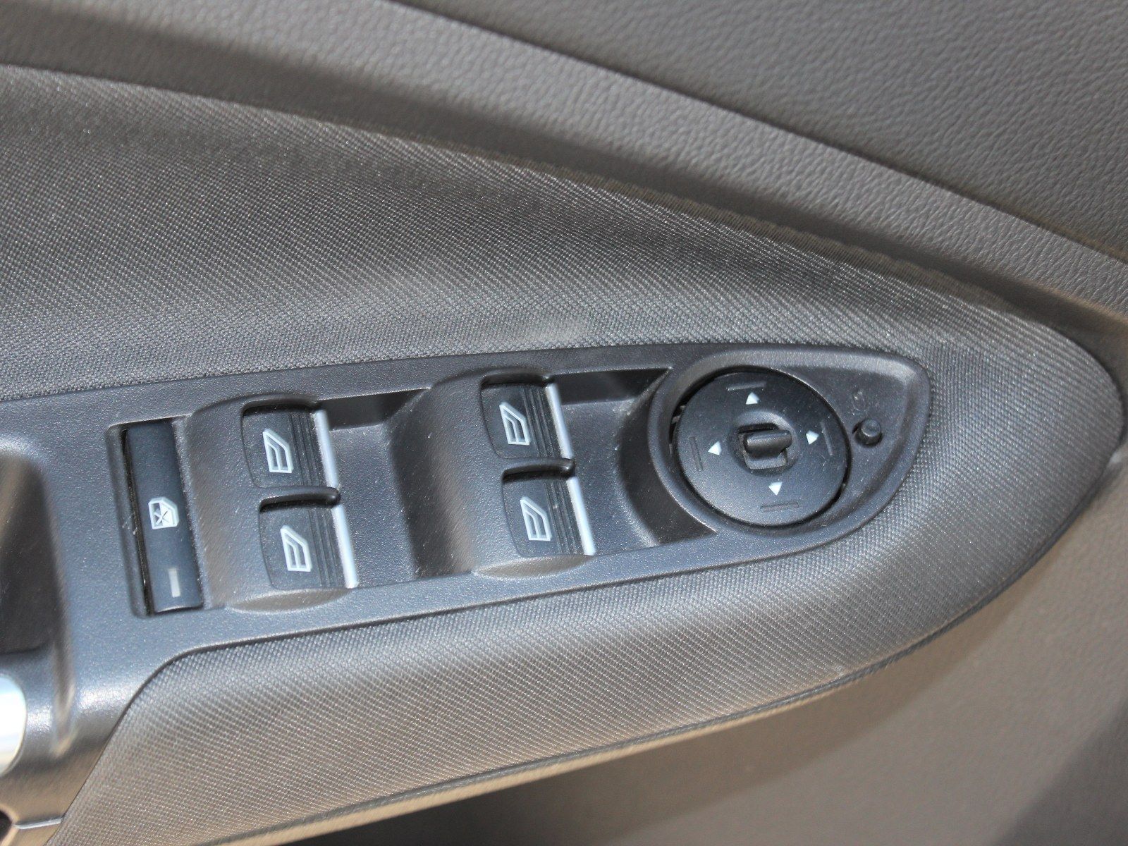 Fahrzeugabbildung Ford C-Max Trend 1,0 EcoBoost Start/Stopp