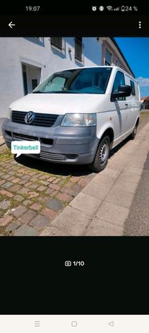 Volkswagen VW T5 Transporter mit Van-Ausbau