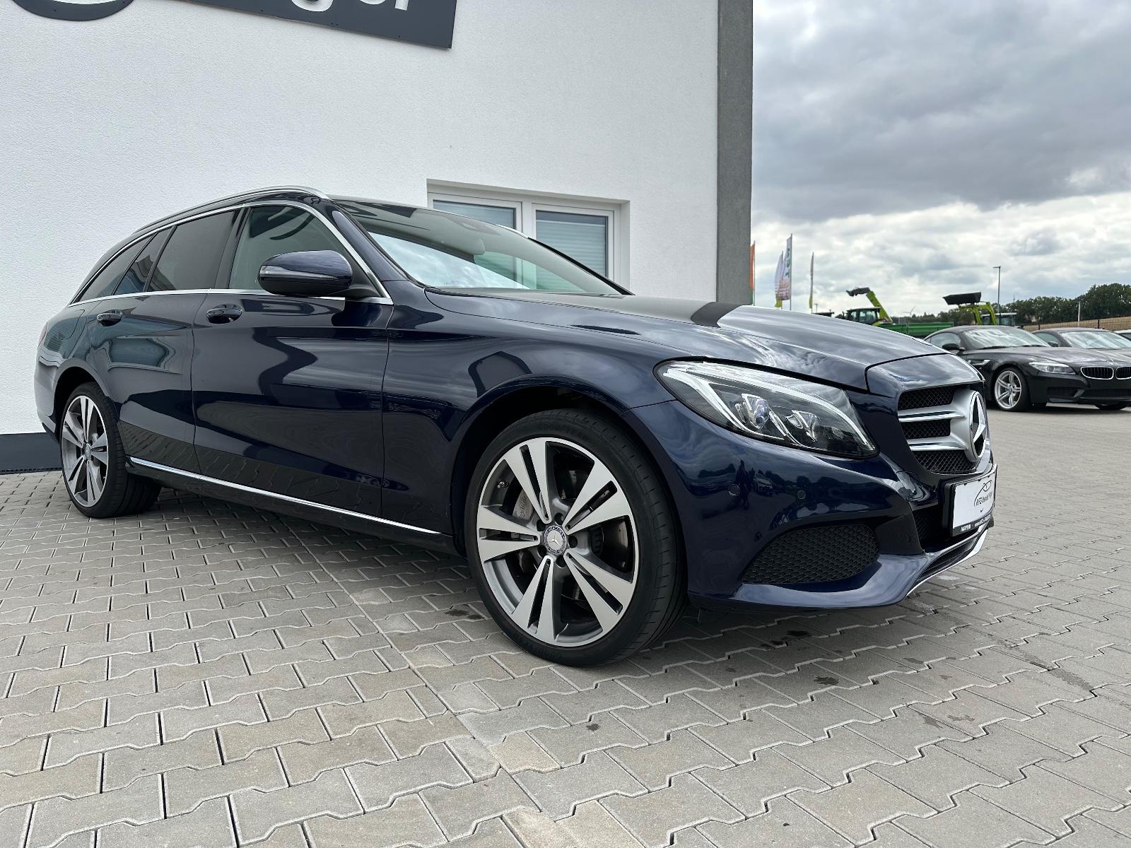 Mercedes-Benz C 400 4Matic LED/Avantgarde