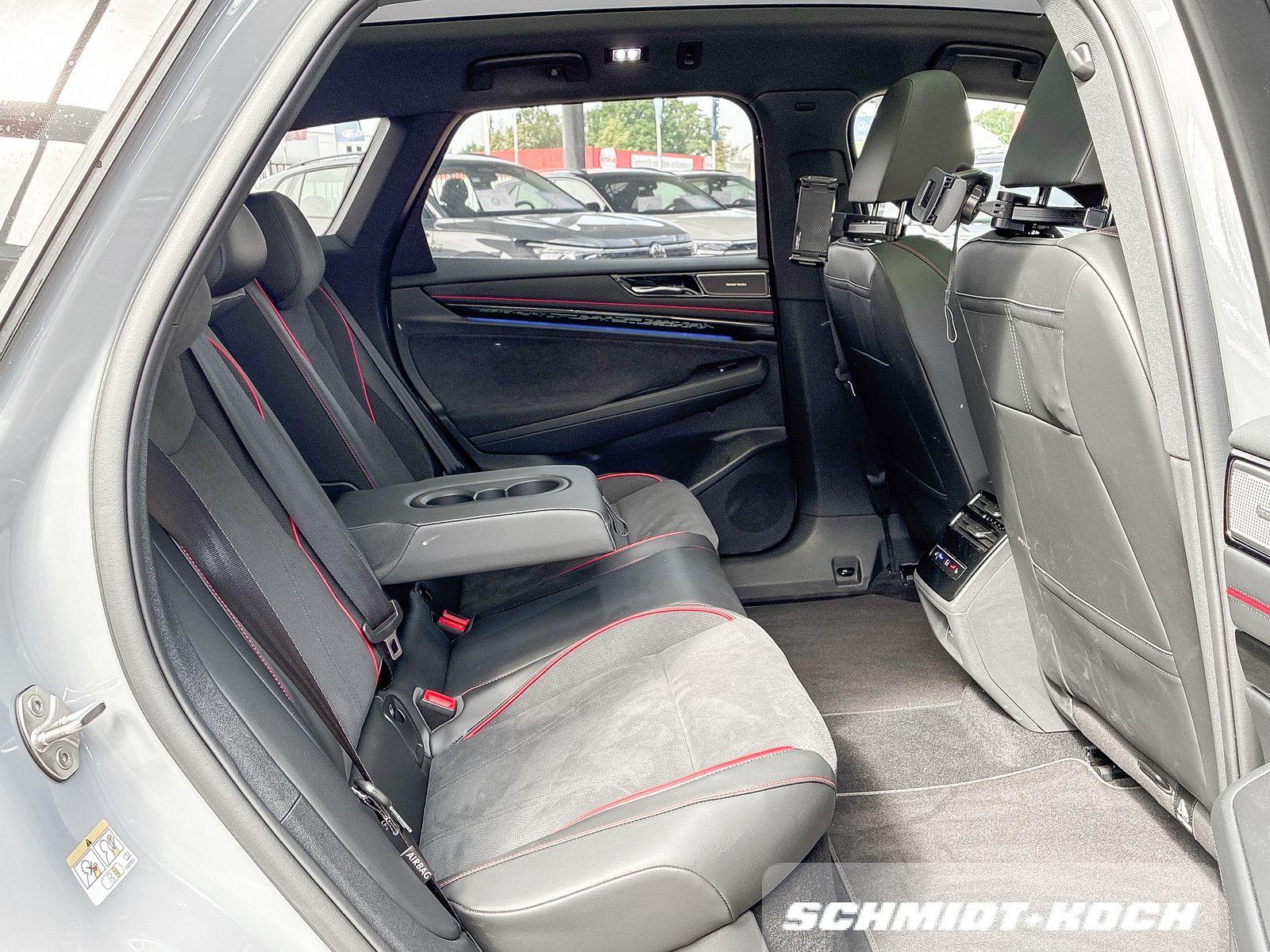 Volkswagen ID.7 Tourer GTX 4M AHK MATRIXLED PANO Allrad DAB