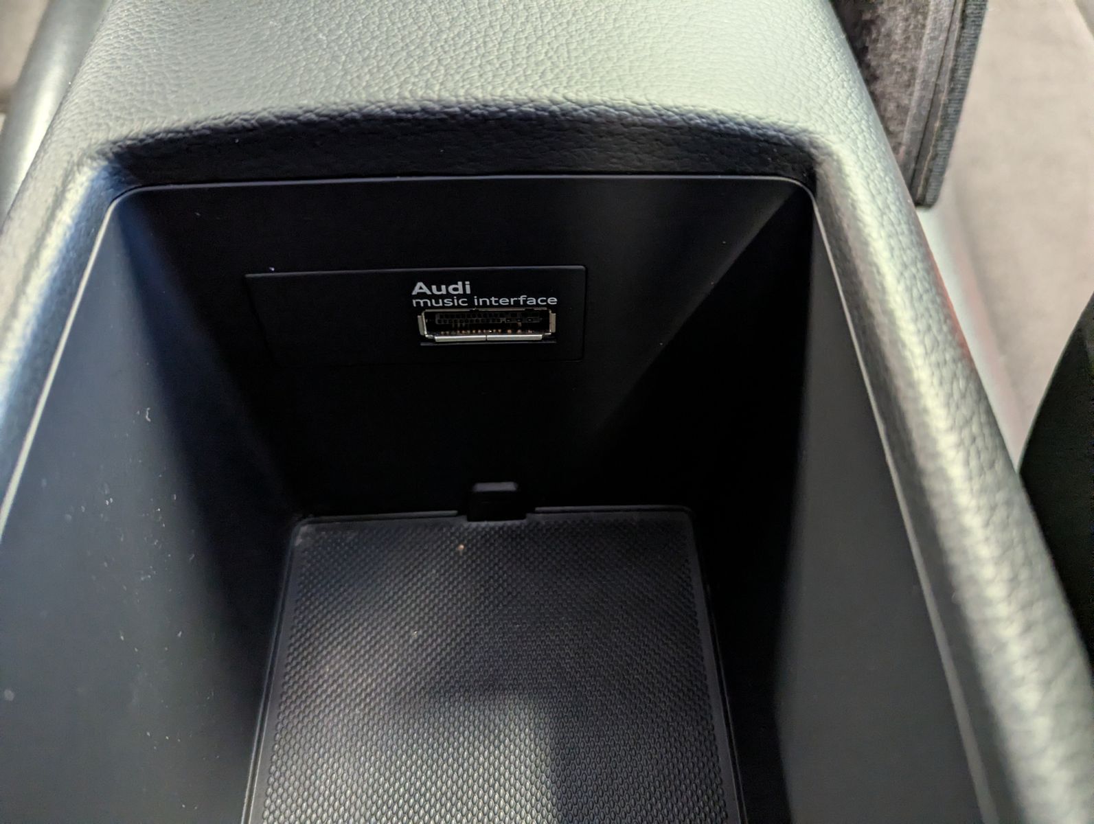 AUDI A3 2.0 TDI DSG Leder Kamera Bi-Xen Kopfraumheiz. - Image 26