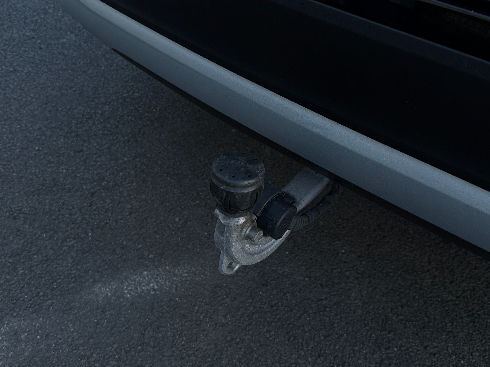 Fahrzeugabbildung Mercedes-Benz GLB 220d 4Matic Aut AHK DAB Navi Memory SHZ PDC