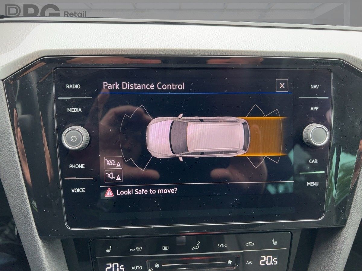 Volkswagen Passat Variant - Bild 13