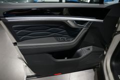 VW Touareg TDI R-Line | Leder | HuD | Luftfederung VW Touareg TDI R-Line | Leder | HuD | Luftfederung