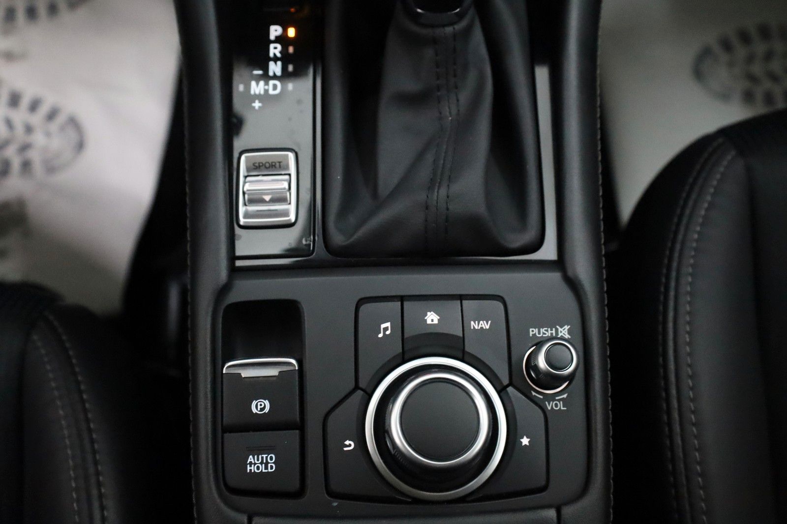 Fahrzeugabbildung Mazda CX-3 Selection Leder,Navi,LED,CarPlay,Kamera,SH