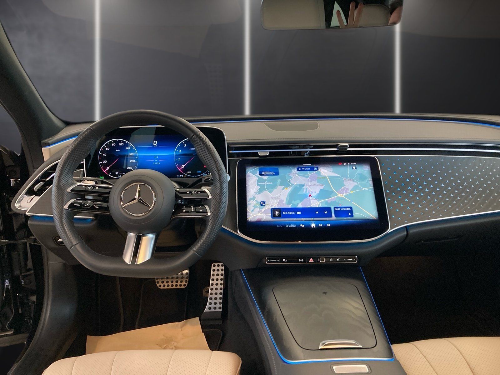 Fahrzeugabbildung Mercedes-Benz E 450 T 4M AMG*AHK*Burme*20"*Night*Digital*Distr