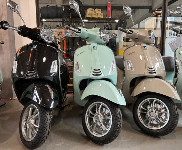 Vespa GTS 125  E5+ 2025 grün, beige & schwarz SOFORT!