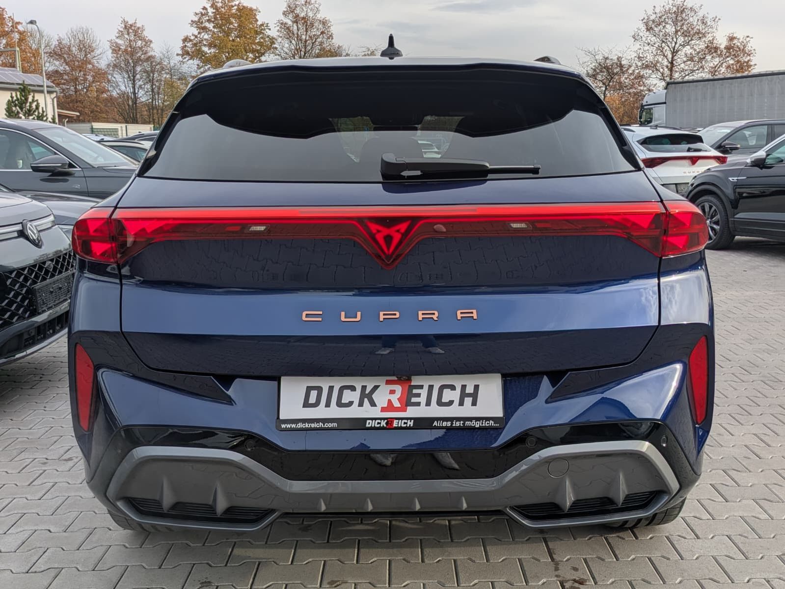 Fahrzeugabbildung CUPRA Terramar 2.0 TSI 4D VZ HUD*MATRIX*PANO*DCC*20"