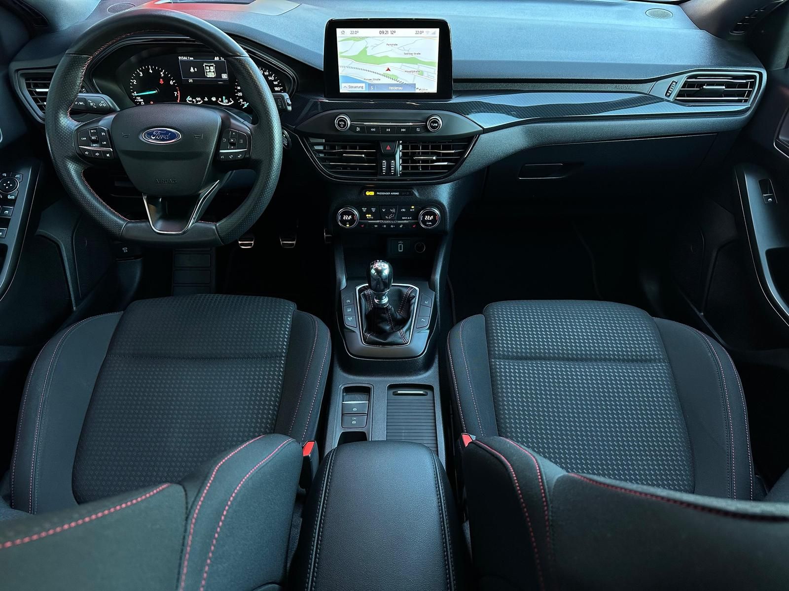 FORD Focus 1.0 EB ST LINE X *HUD#SHZ#LH#FH#LED#TEMP - Image 10