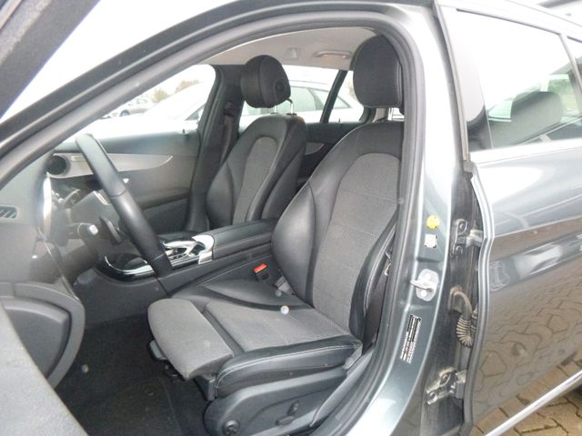 Fahrzeugabbildung Mercedes-Benz C 220d T-Modell Avantgarde>AUT/MATRIX/ACC/NAV<