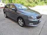 Skoda Fabia Combi Edition/SHZ/Temp./PDC - Skoda Fabia: Edition