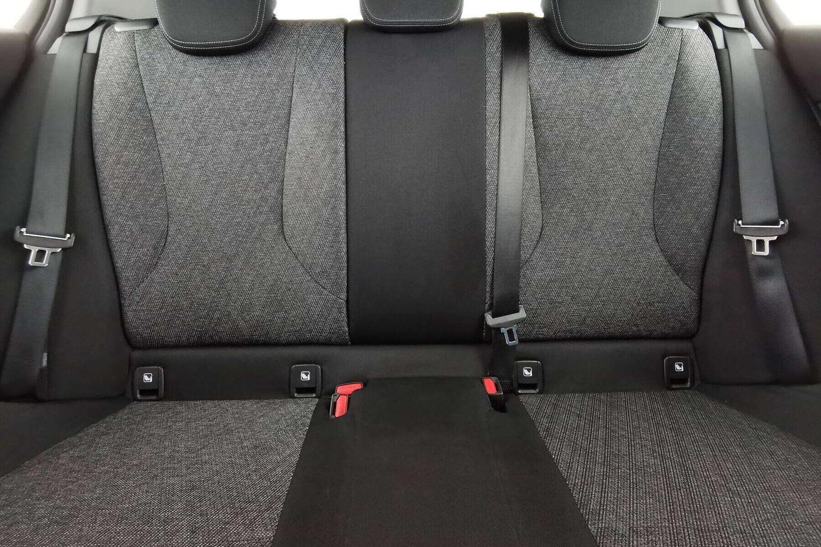 BMW 1 Series i M Sport Design NAV SHZG ParkAss+RFK Alarm, миниатюра 16