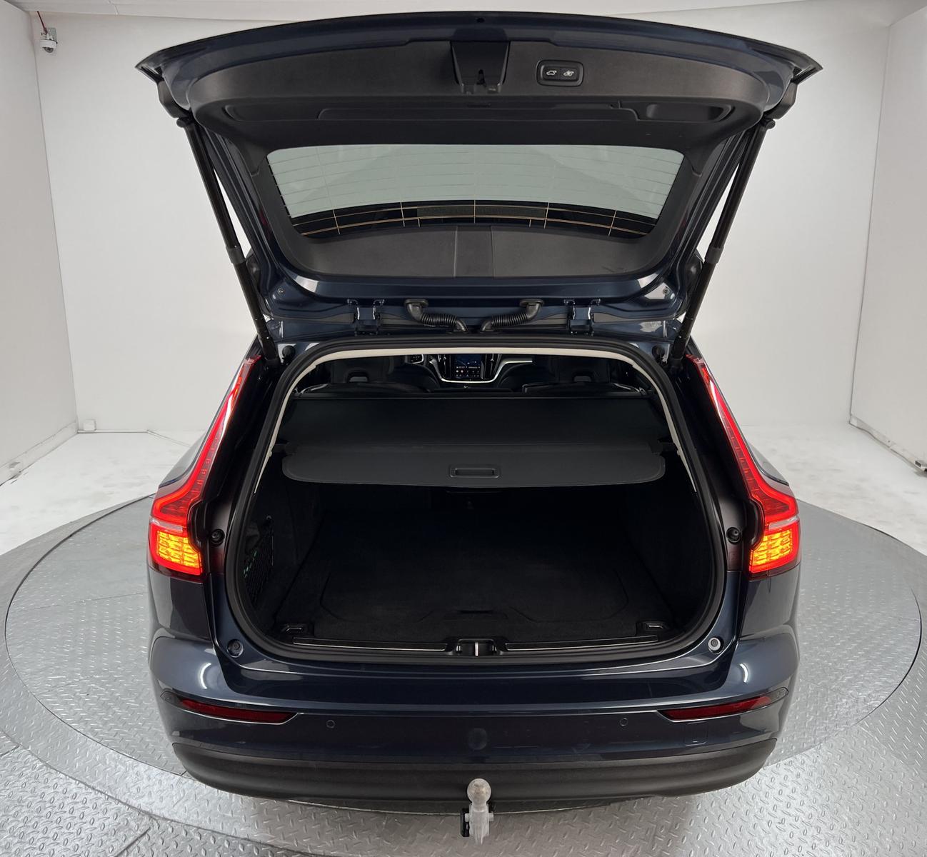 Volvo V60 Core 2,0 i Recharge Plug-In Hybrid T6 AWD E6, миниатюра 13