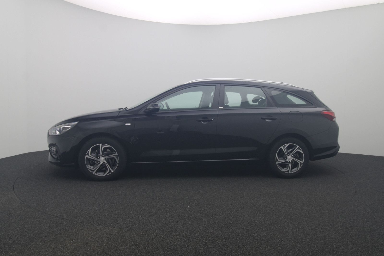 Fahrzeugabbildung Hyundai i30 Kombi 1.6 CRDi Trend Automatik